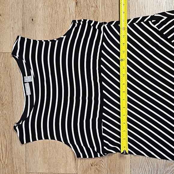 Chico's Travelers Simone Black & White Stripe Sleeveless Side Slit Maxi Dress - Picture 15 of 16